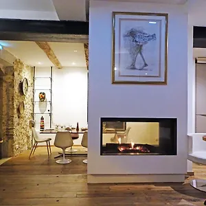 Demeure D'hotes Le Rocher Guest house